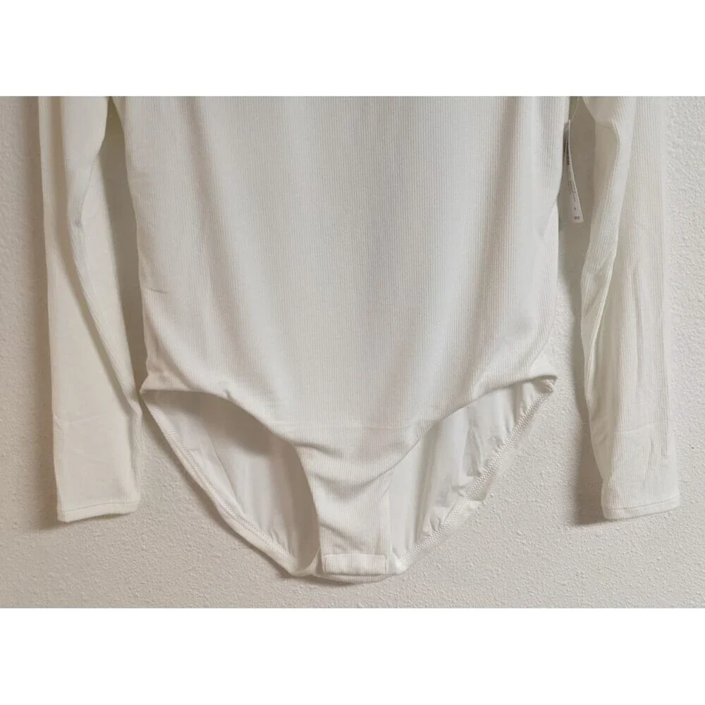 NWT~SOMA White Ribbed Mock Neck Bodysuit w/ Built-In Bra Medium  $69.95 - Picture 3 of 10